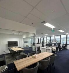Tung Centre (D1), Office #554932751